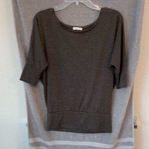 Brown wide neck 3/4 sleeve top